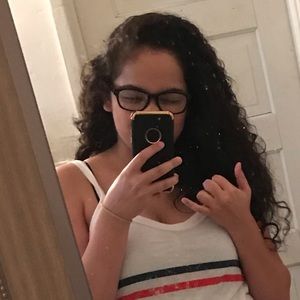 Meet your Posher, Christiana